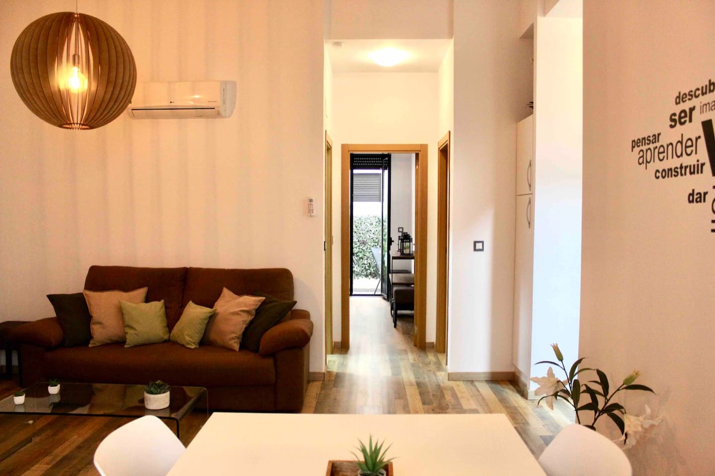 Downtown Jinetes Deluxe 2 with pool & free parking — foto 6